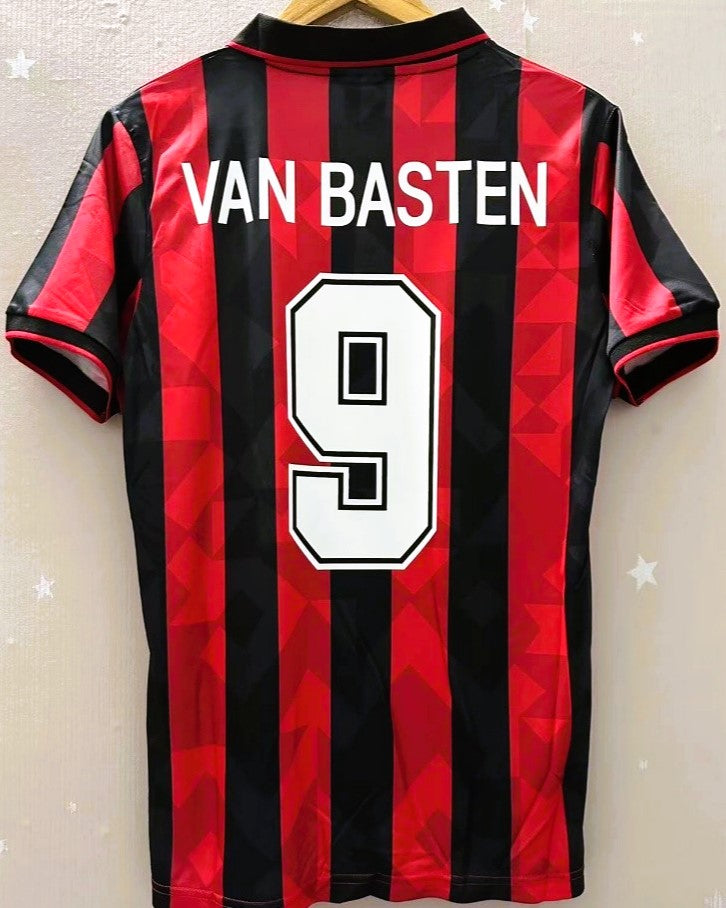 VAN BASTEN MARCO 1993-94 (Mil) 