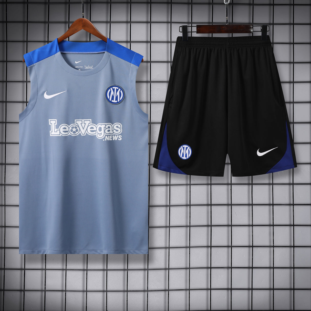 TANK TOP + SHORTS INTER