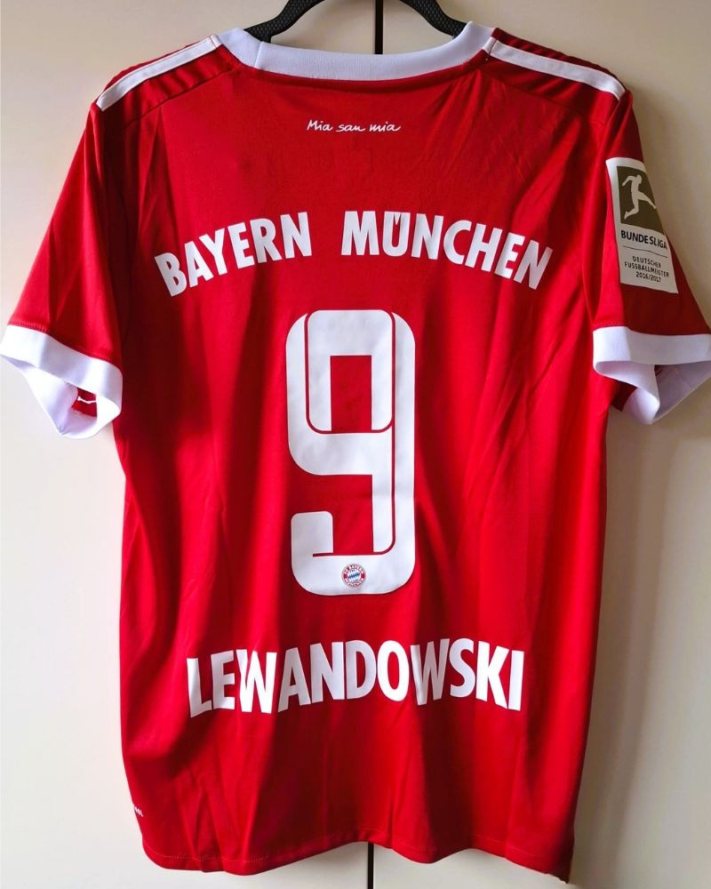 LEWANDOWSKI ROBERT 2017-18 (Bay M)