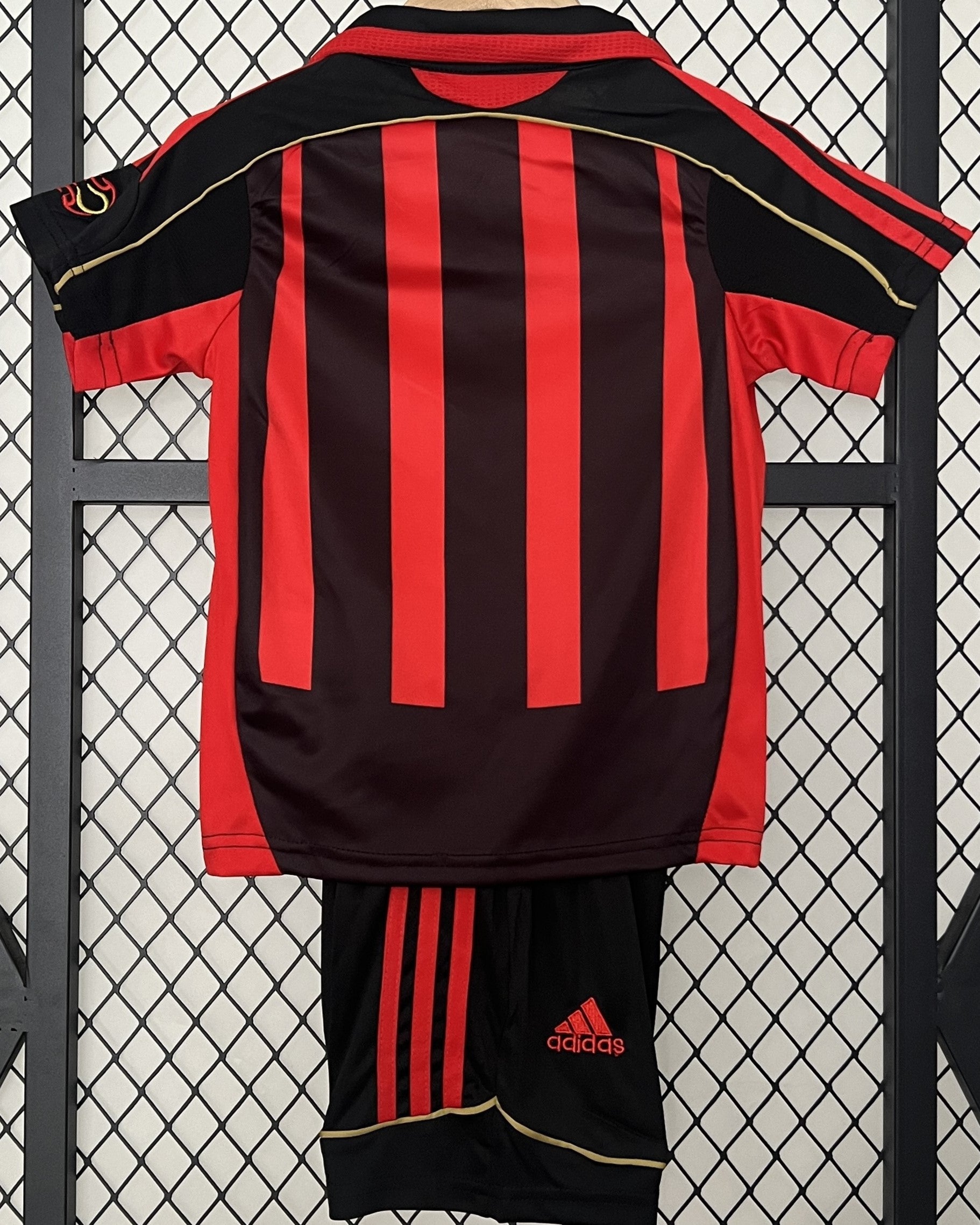 MILAN kid kit