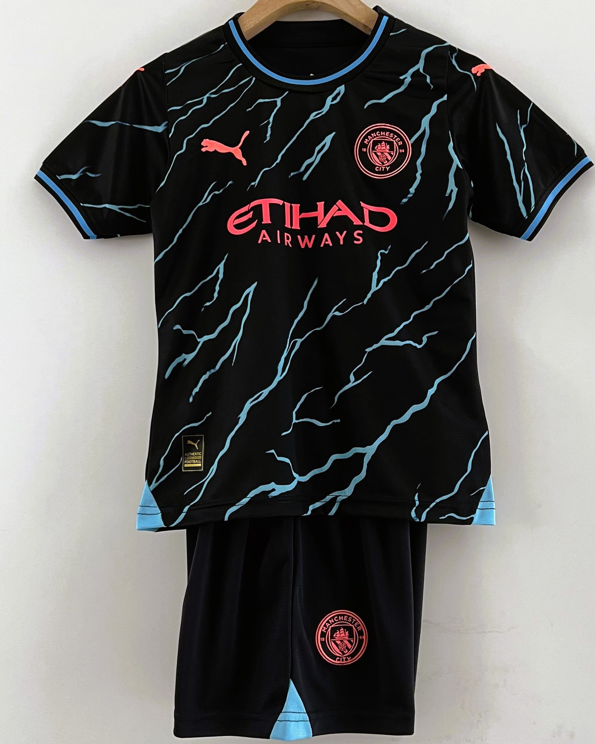 MANCHESTER CITY kid kit