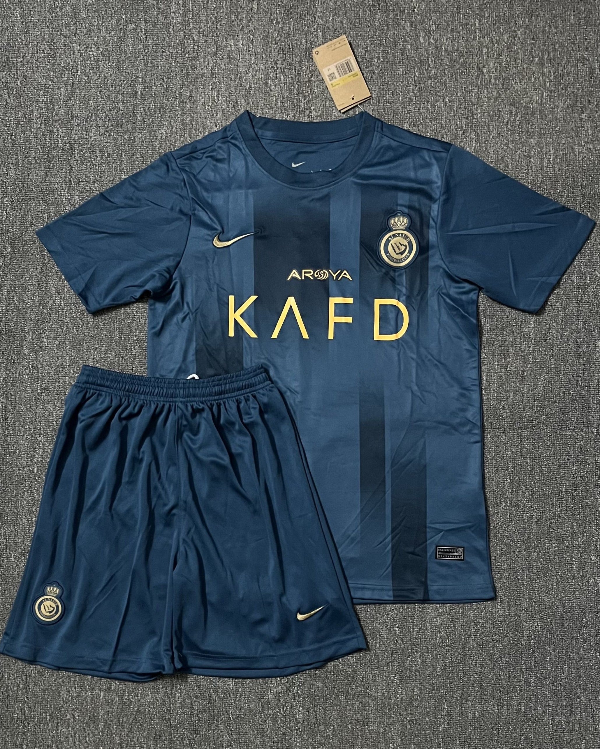 AL NASSR Kit für Erwachsene