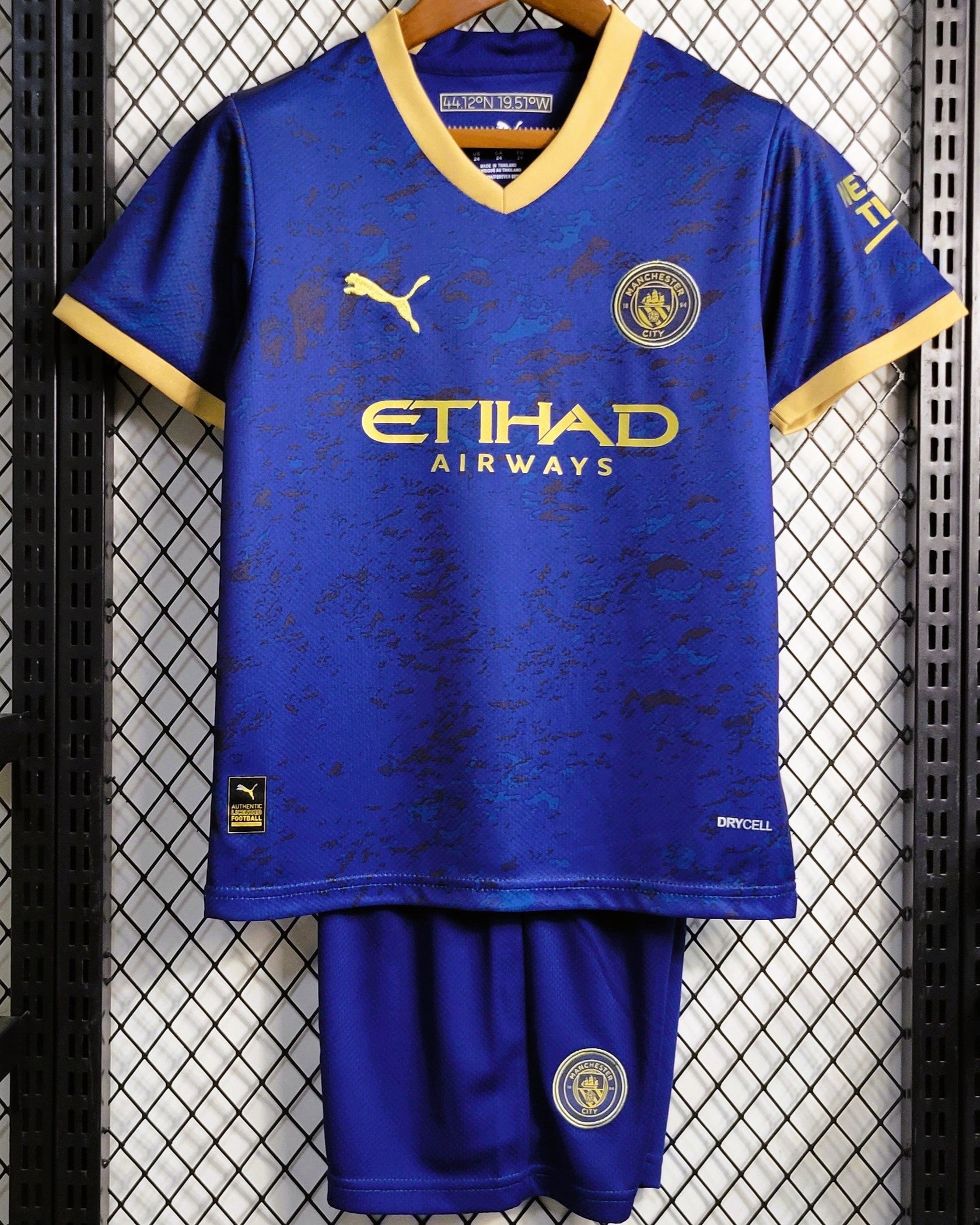 MANCHESTER CITY kid kit