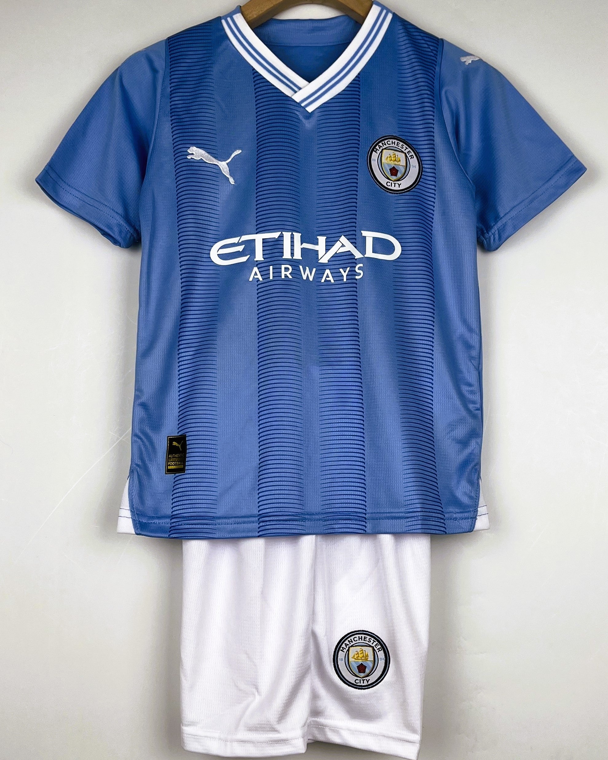 MANCHESTER CITY kid kit