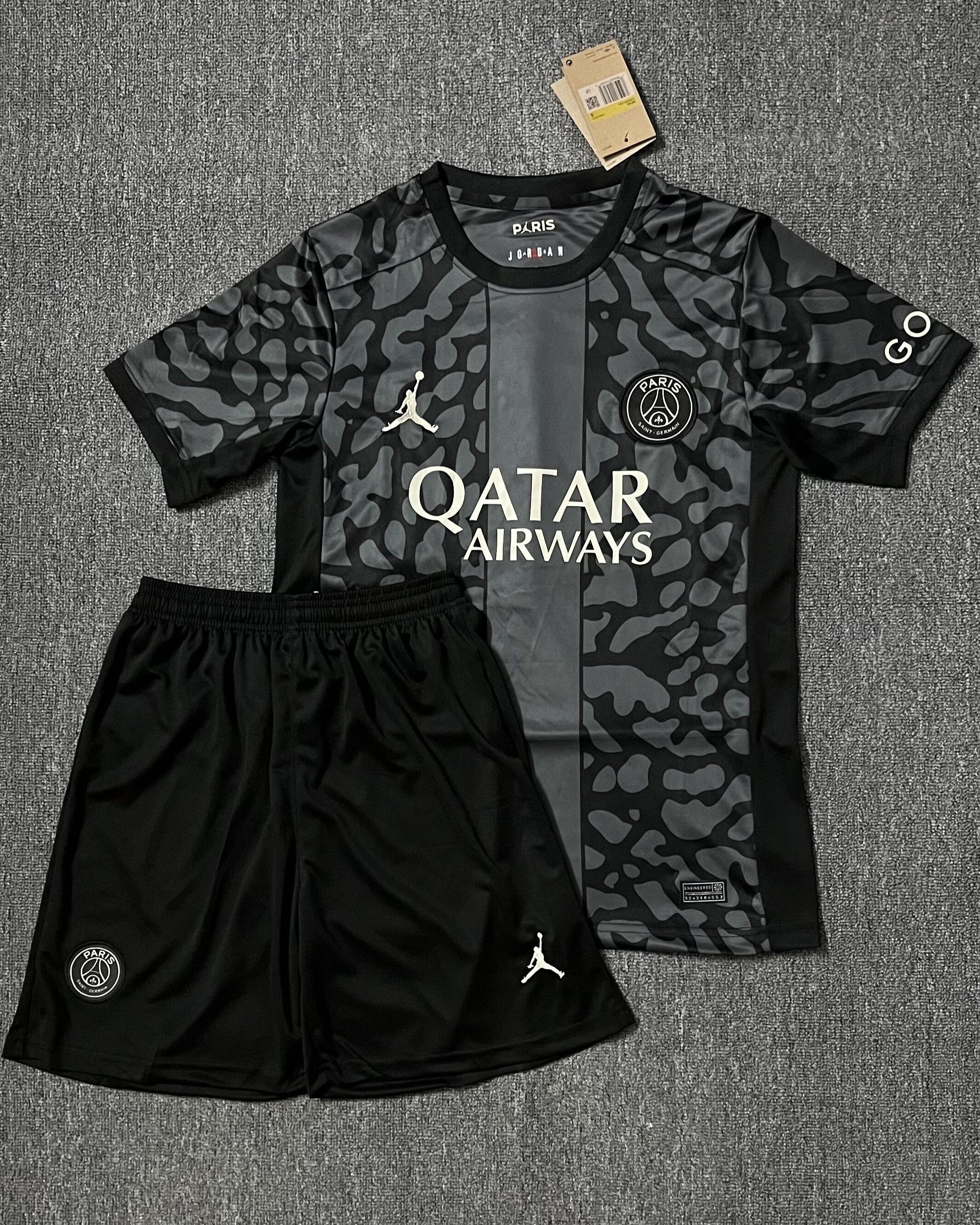 PARIS SAINT GERMAIN Erwachsenen-Kit