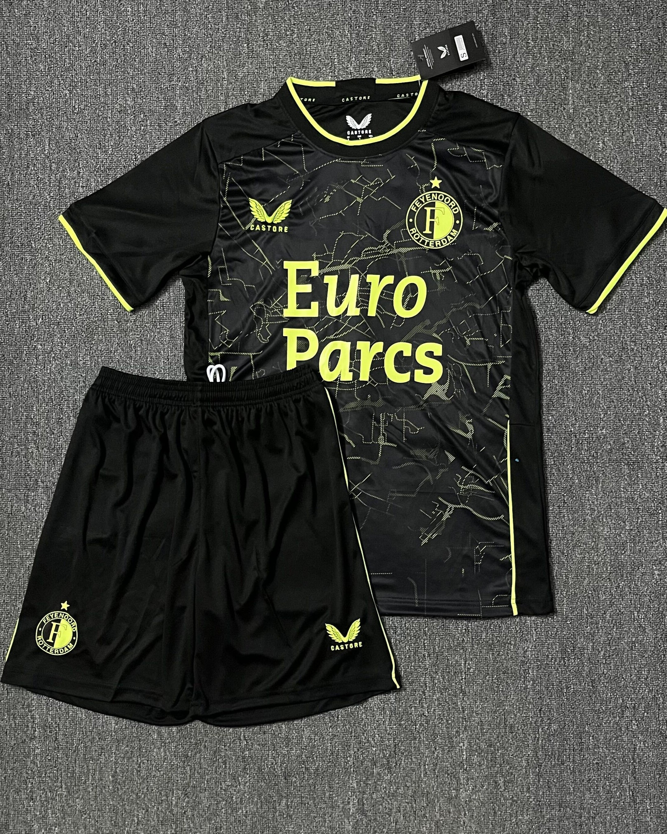 Kit adulte FEYENOORD