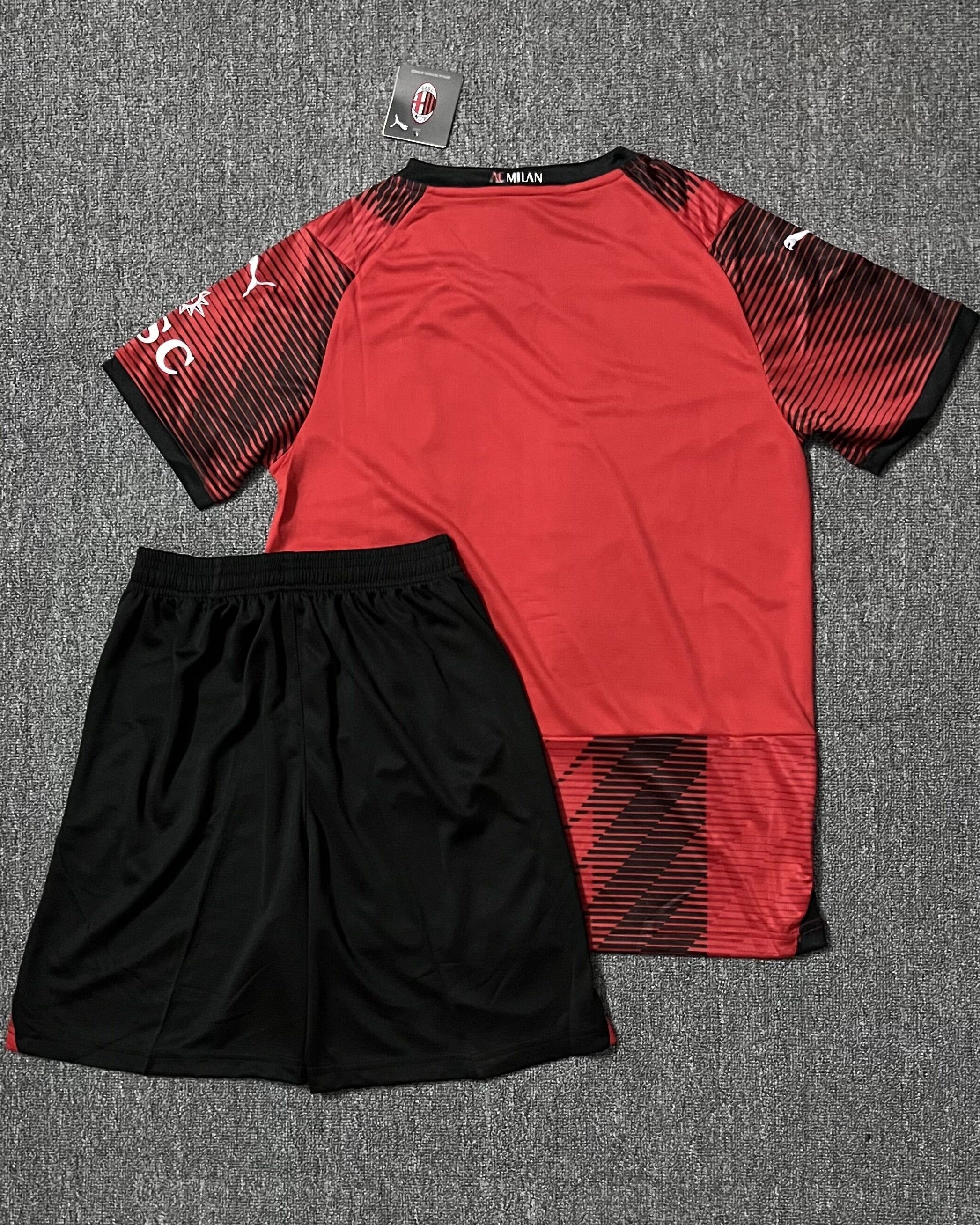 MILAN Adult Kit