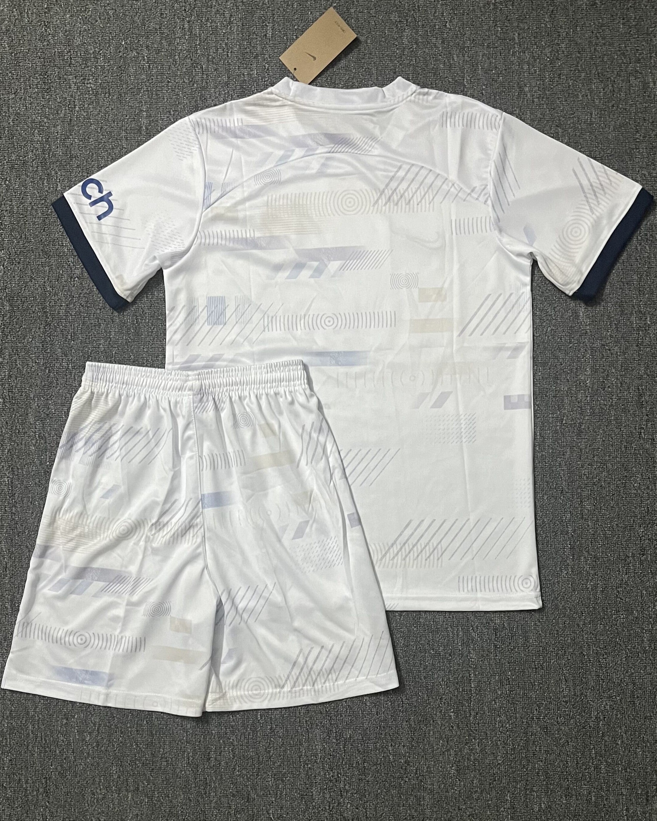 TOTTENHAM Erwachsenen-Kit