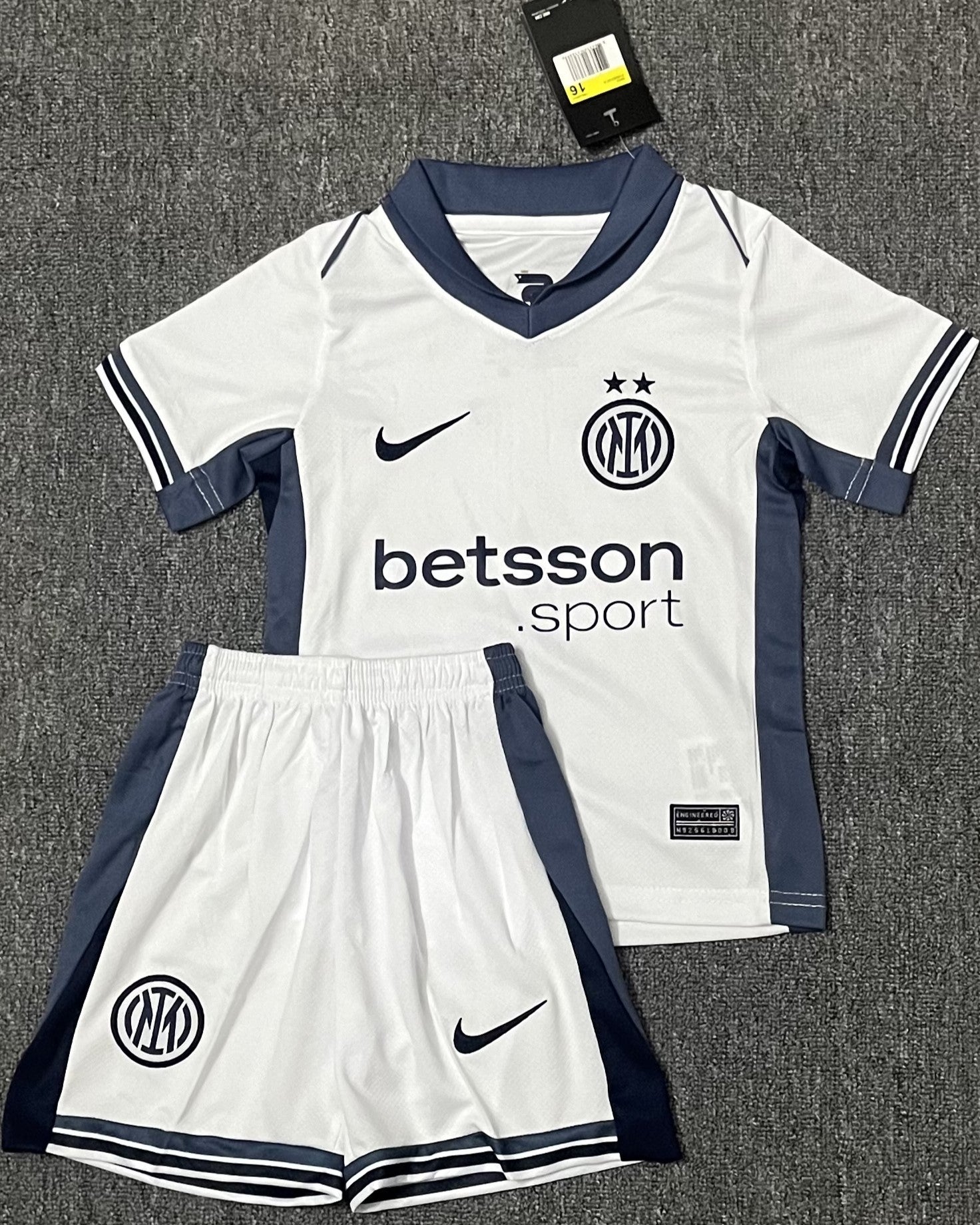 INTER kid kit