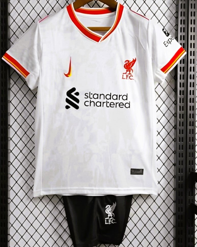 LIVERPOOL kid kit