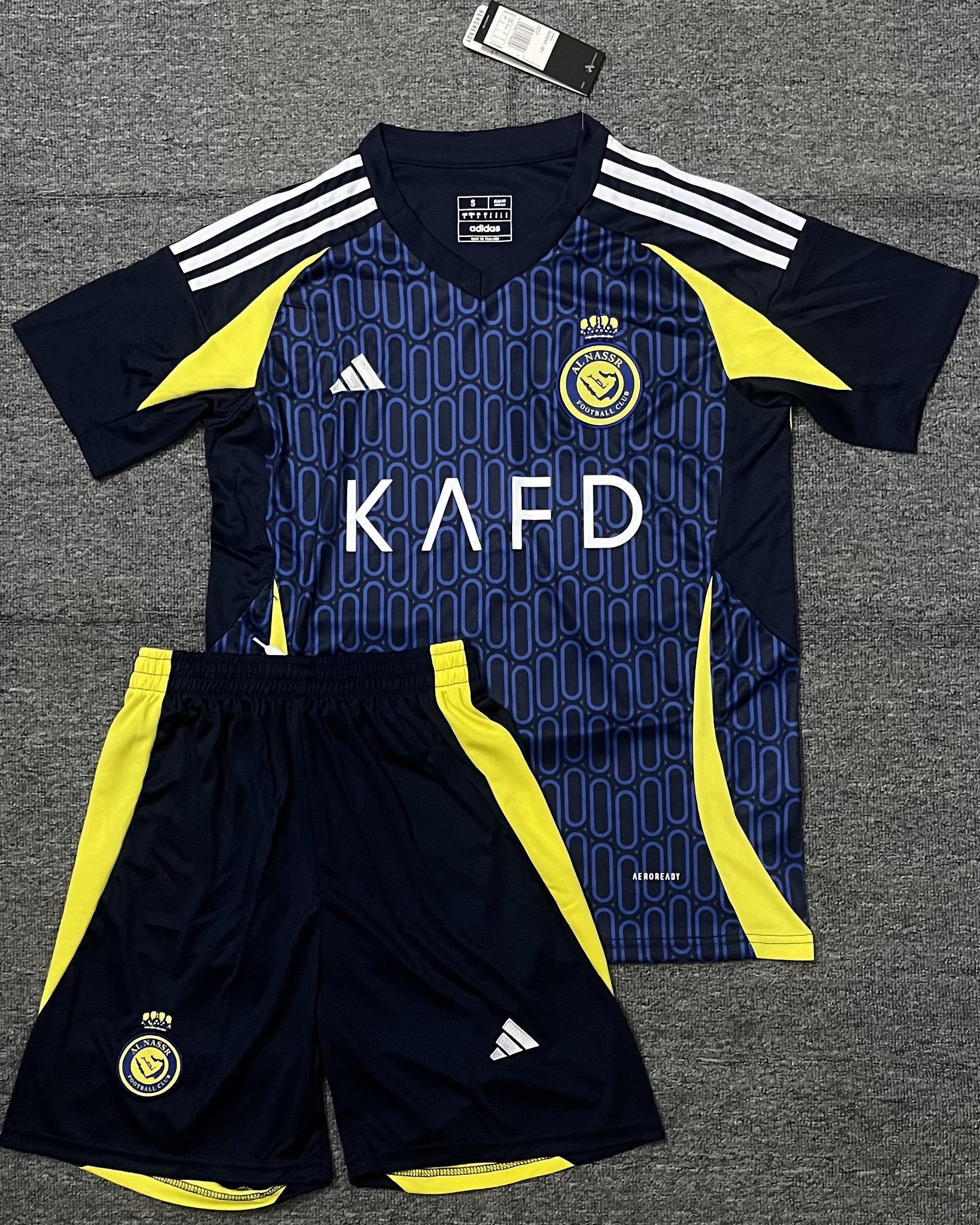 AL NASSR Kit für Erwachsene