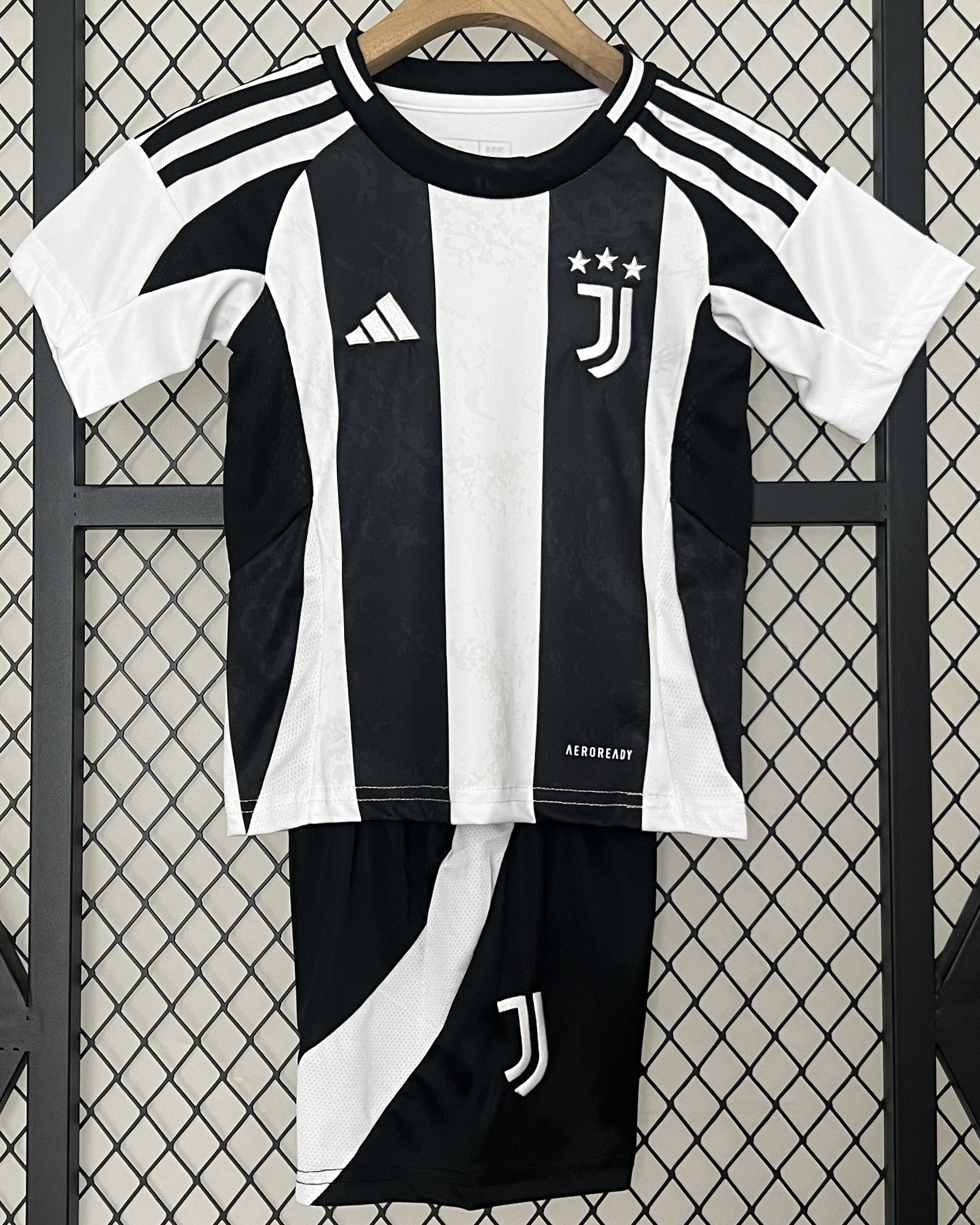 Kit enfant JUVENTUS