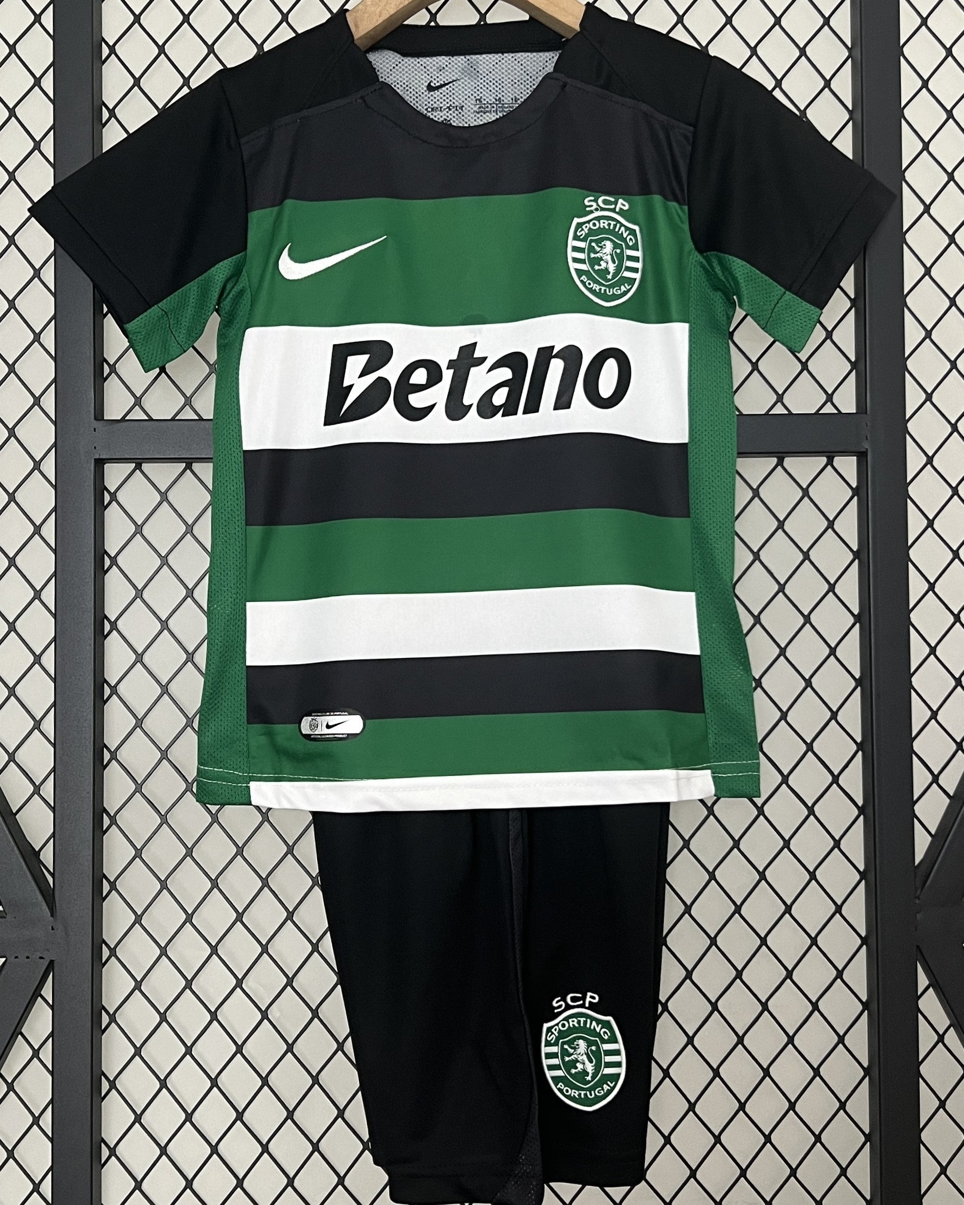 Kit bambino SPORTING LISBONA