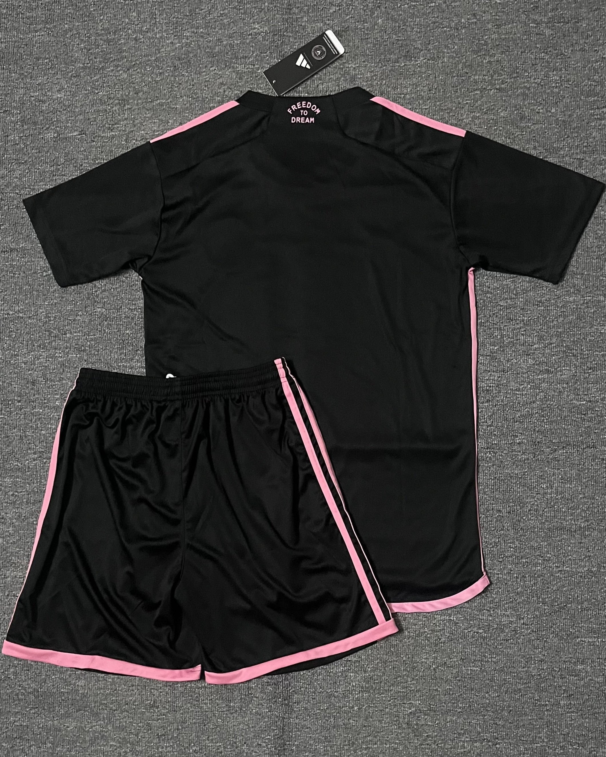 INTER MIAMI Kit für Erwachsene