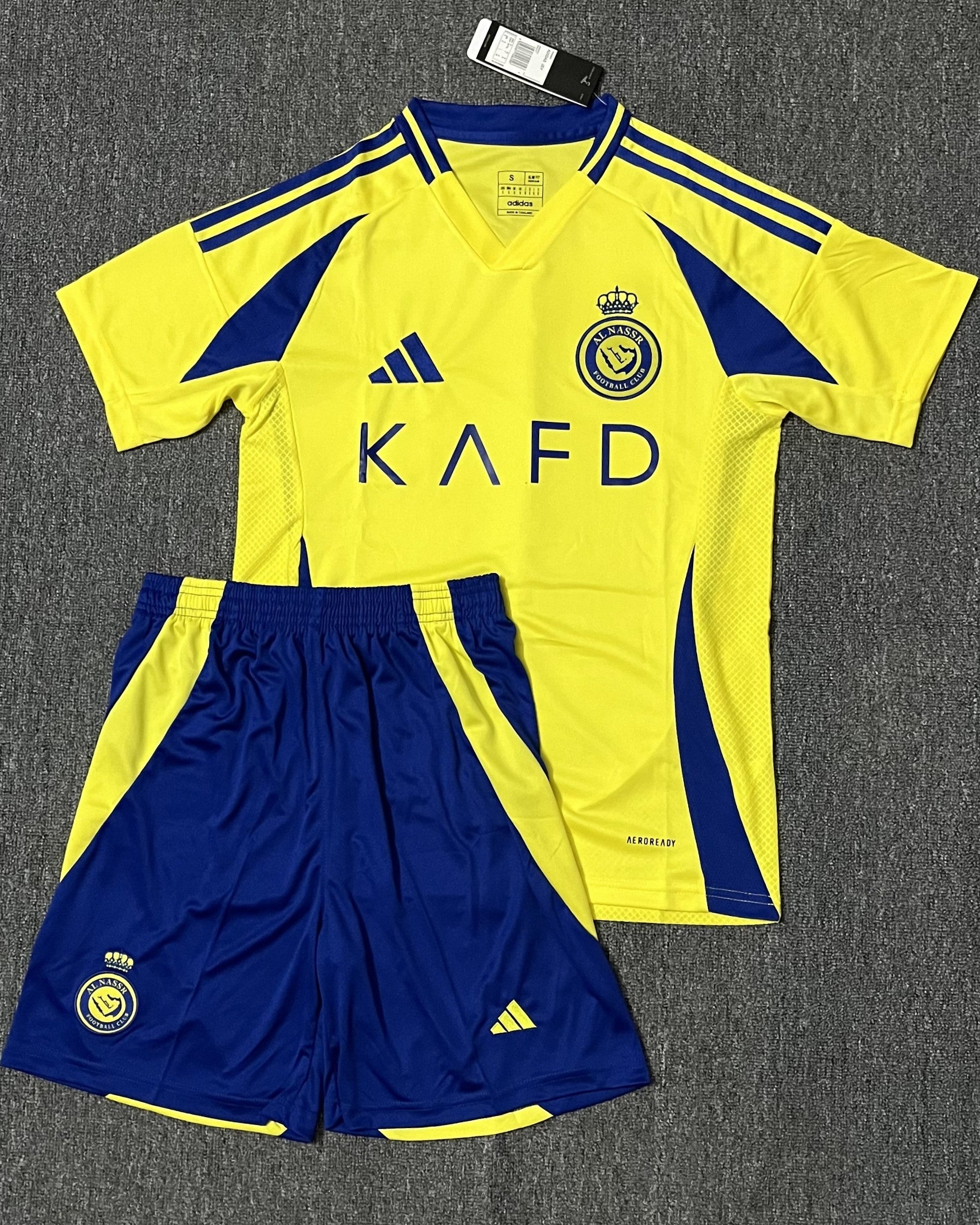 AL NASSR Kit für Erwachsene