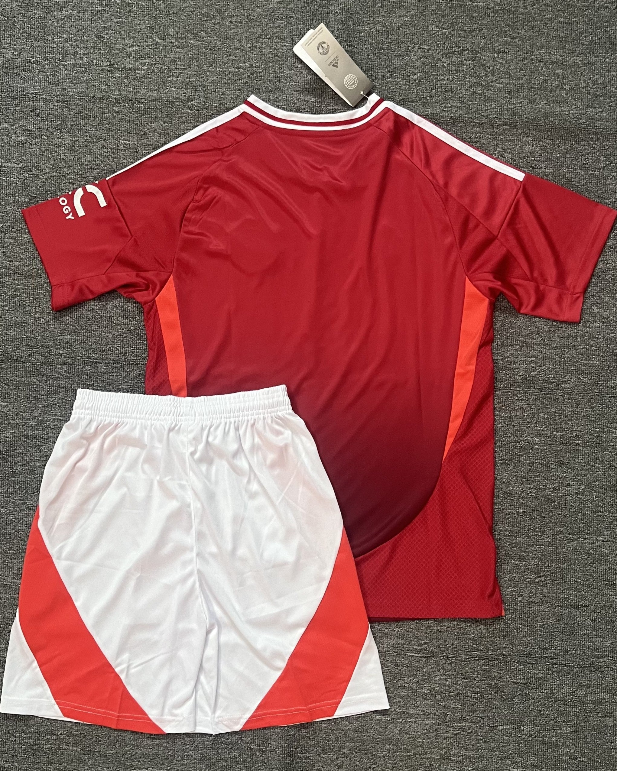 MANCHESTER UNITED Erwachsenen-Kit