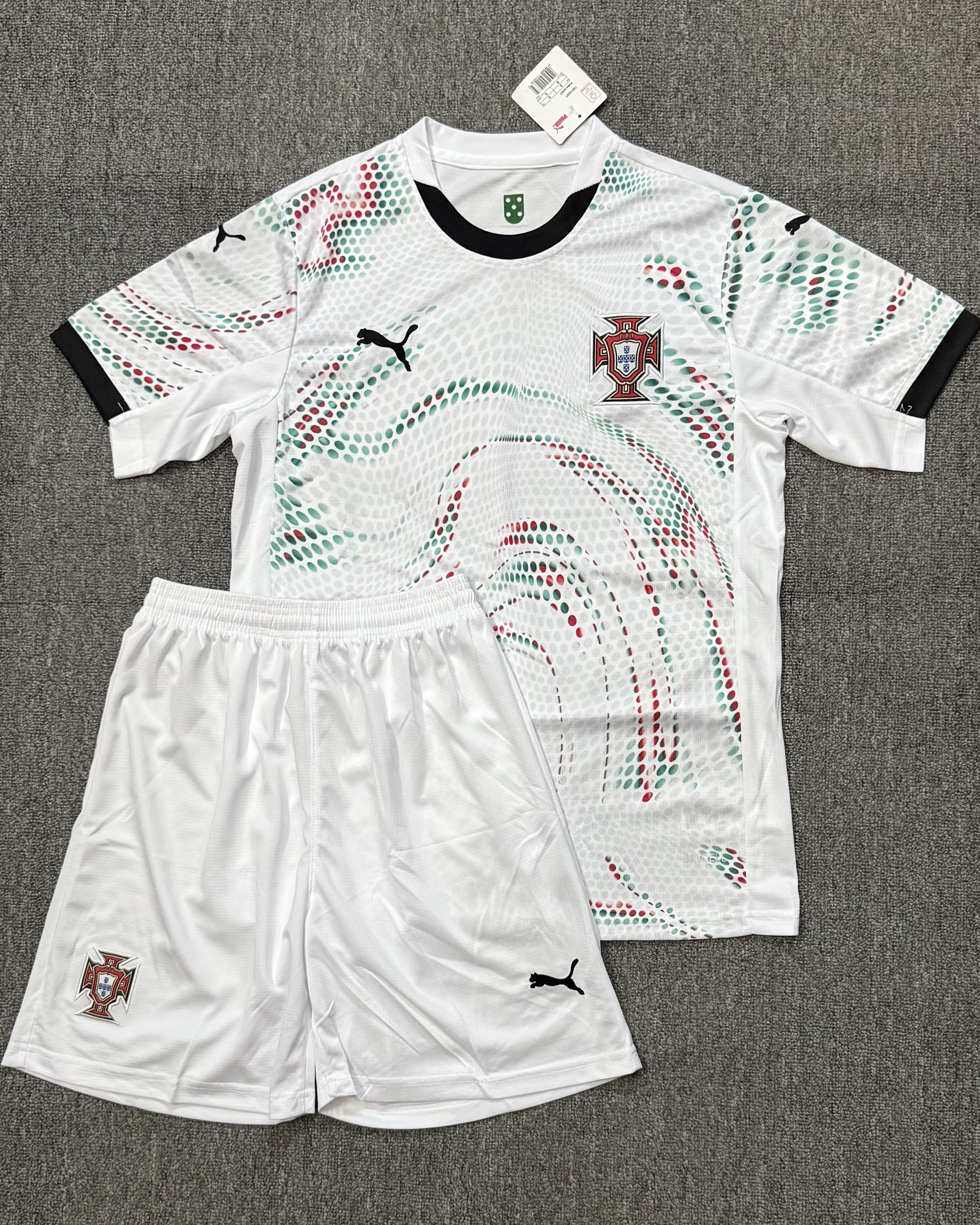 PORTUGAL Adult Kit