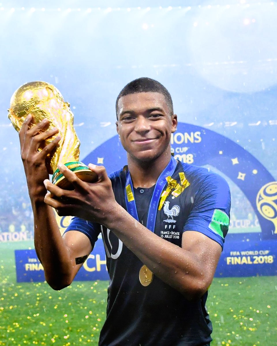 KYLIAN DE MBAPPE 2018-19 (De) 