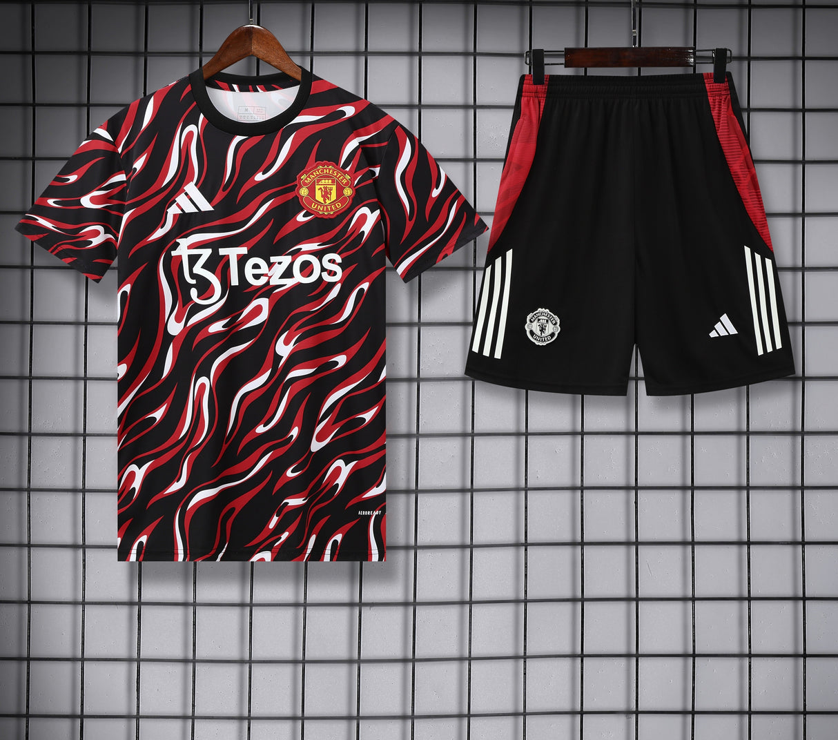 KIT SHIRT+SHORT MANCHESTER UNITED