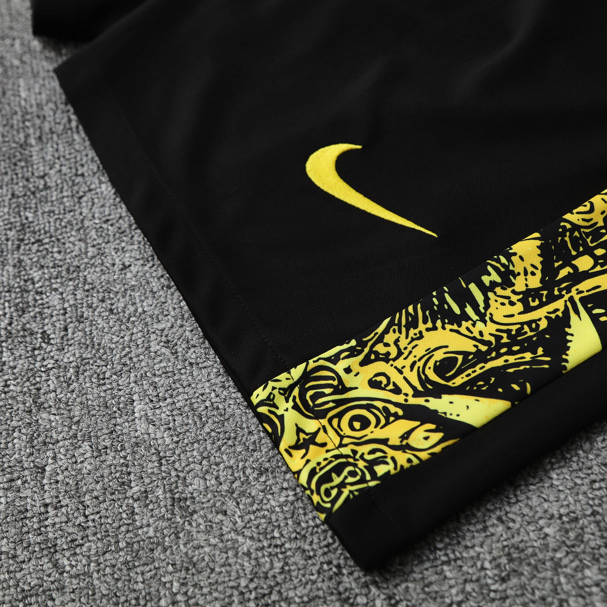 DÉBARDEUR + SHORT ÉDITION SPÉCIALE
