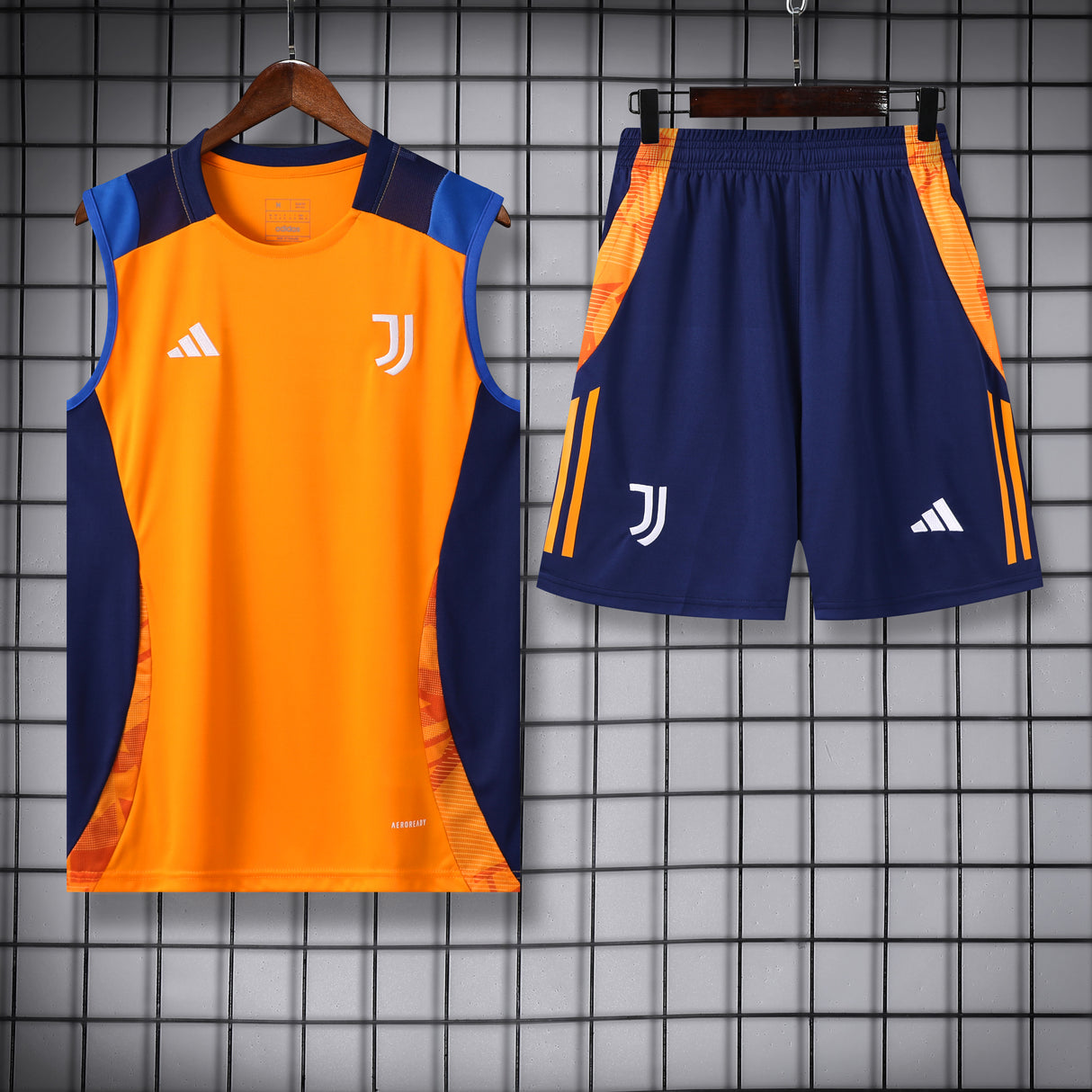 TANKTOP + SHORTS JUVENTUS