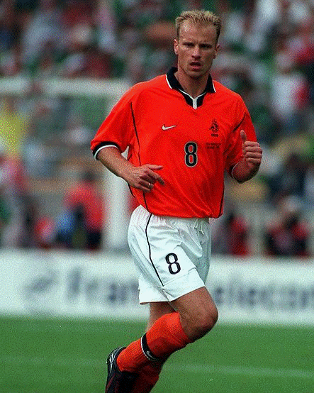 DENNIS DI BERGKAMP 1998-99 (Ola)