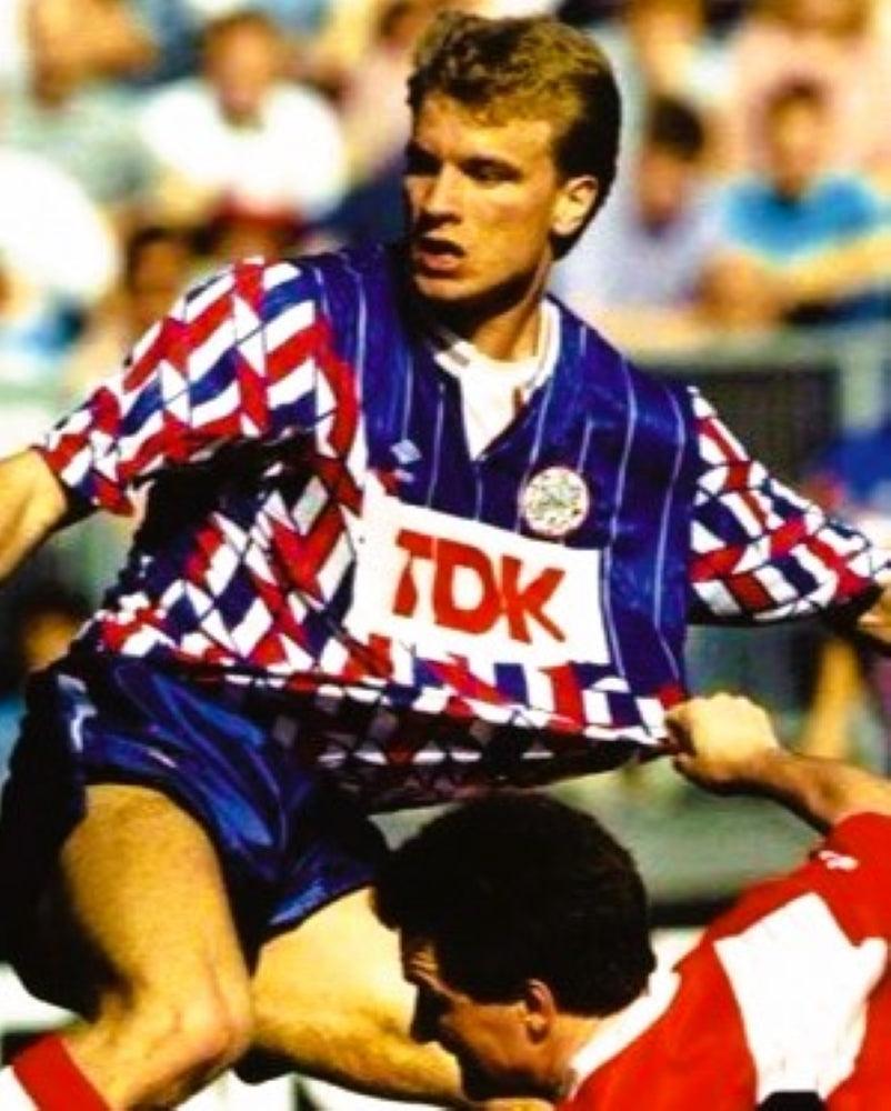 BERGKAMP DENNIS 1990-91 (Aja)