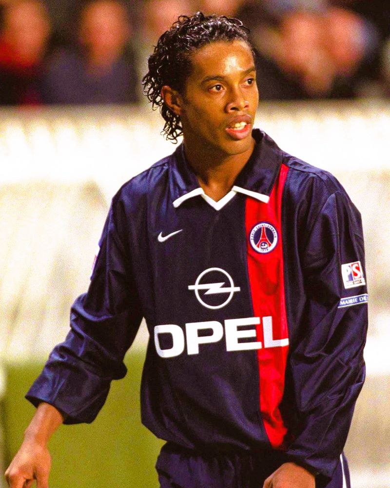 RONALDINHO 2001-02 (Psg)