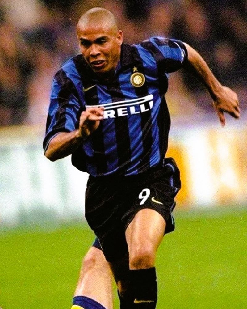 RONALDO 1998-99 (Internazionale)