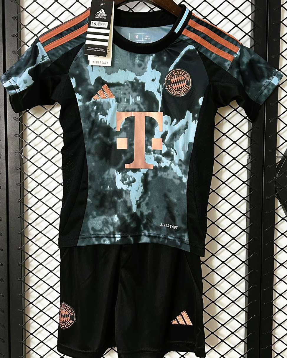 Kit per bambini BAYERN MUNCHEN