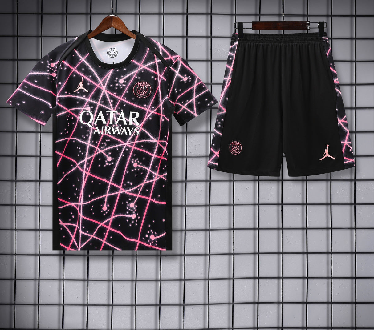 KIT MAILLOT + SHORT PARIS SAINT GERMAIN